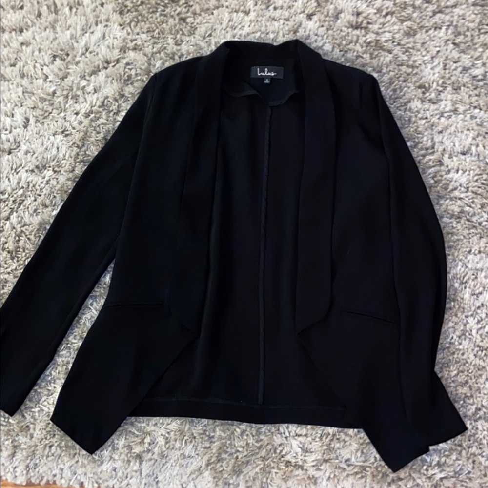New never worn Lulus Lightweight Black Suit Jacket